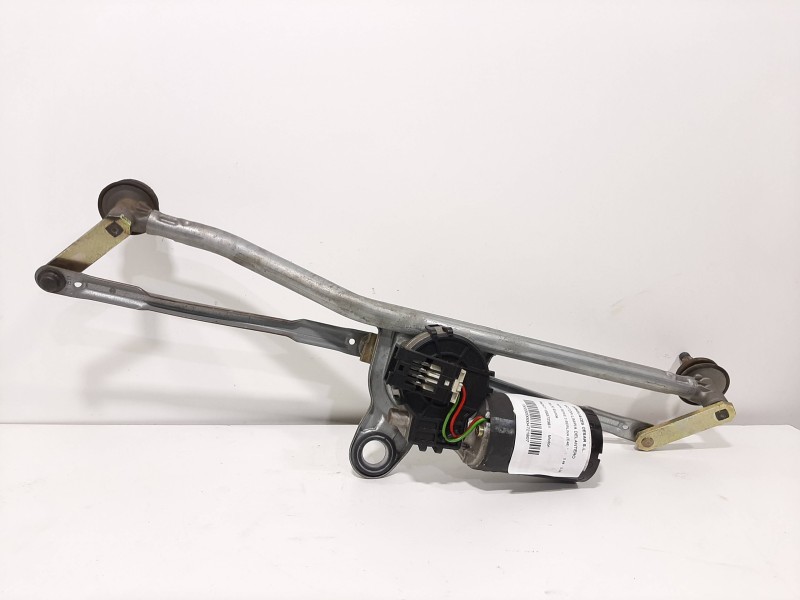 Recambio de motor limpia delantero para bmw serie 3 berlina (e46) referencia OEM IAM 67168372381  