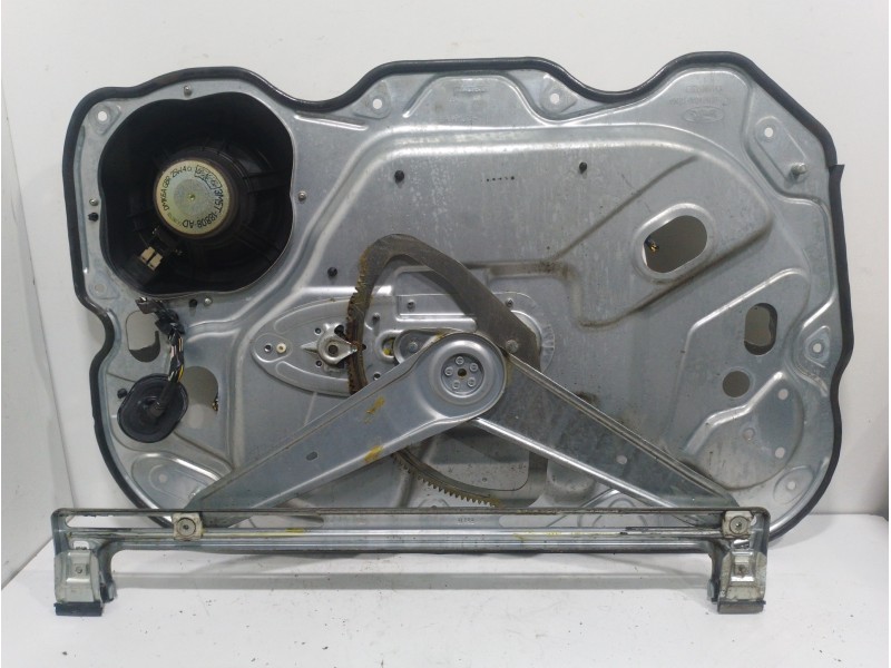 Recambio de elevalunas trasero derecho para ford focus berlina (cap) ambiente (d) referencia OEM IAM 984697110  