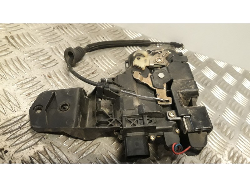 Recambio de cerradura puerta delantera derecha para volkswagen golf iv berlina (1j1) conceptline referencia OEM IAM 6X1837014C  