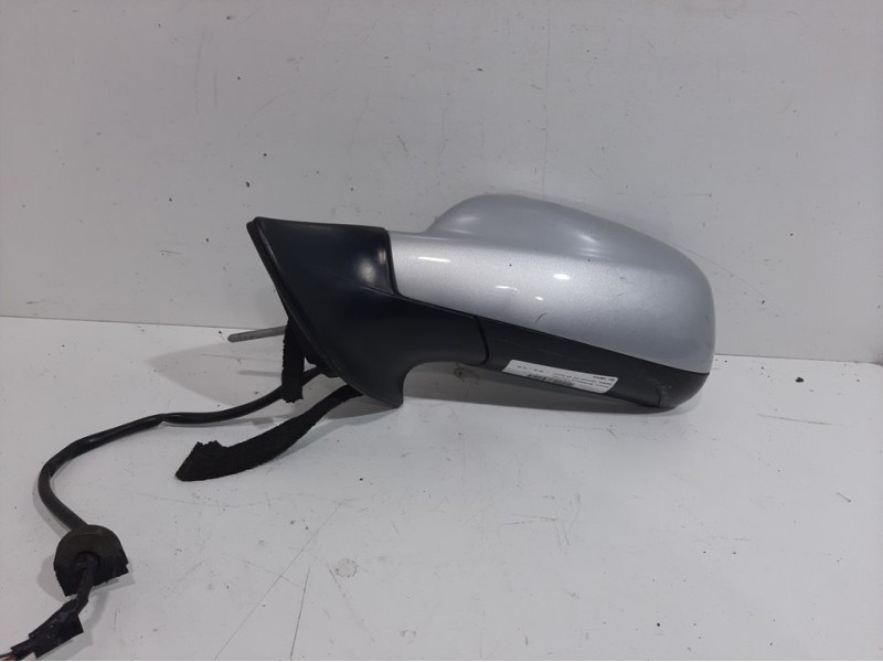 Recambio de retrovisor izquierdo para peugeot 407 sr confort referencia OEM IAM  PLATA 