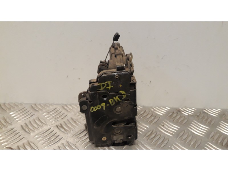 Recambio de cerradura puerta delantera izquierda para volkswagen golf iv berlina (1j1) conceptline referencia OEM IAM 6X1837013C