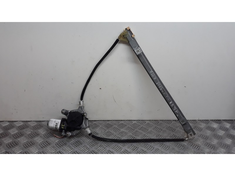 Recambio de elevalunas delantero derecho para renault clio ii fase ii (b/cb0) community referencia OEM IAM 7700842246   Recambio de elevalunas delantero derecho para renault clio ii fase ii (b/cb0) community referencia OEM IAM 7700842246