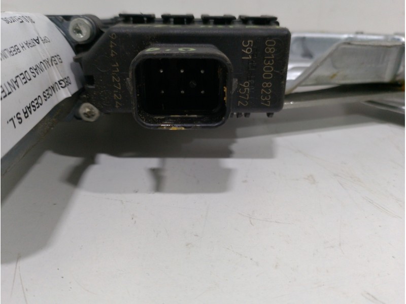 Recambio de elevalunas delantero derecho para opel astra h berlina cosmo referencia OEM IAM 13100418 6 PINES 