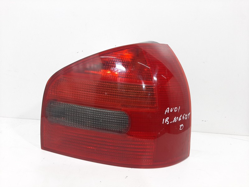 Recambio de piloto trasero derecho para audi a3 (8l) 1.8 ambiente referencia OEM IAM   