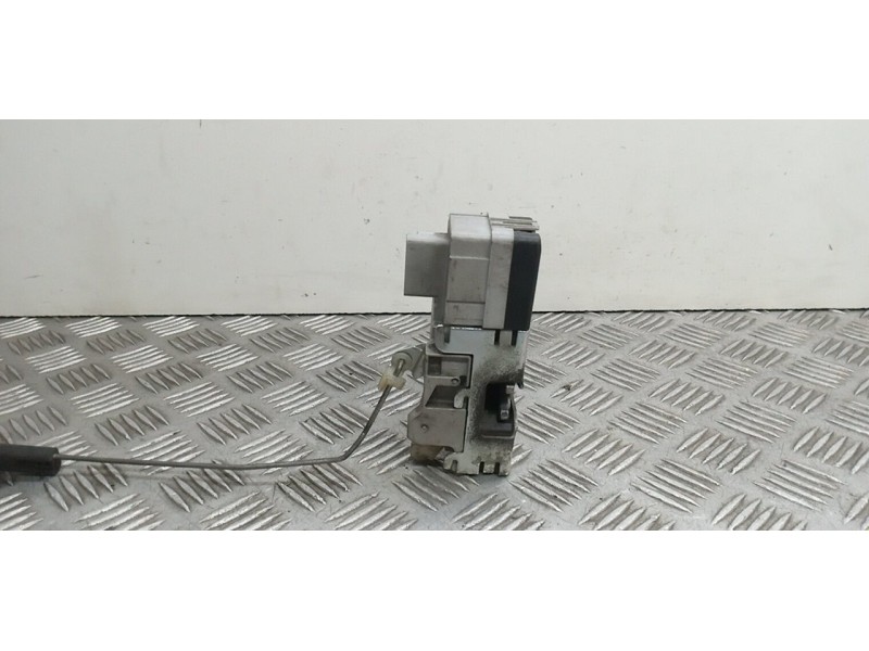 Recambio de cerradura puerta delantera derecha para citroën berlingo first combi 1,6 hdi 75 sx referencia OEM IAM 9136J4  