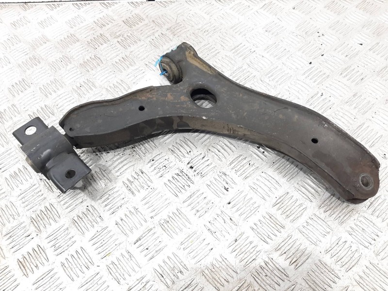 Recambio de brazo suspension inferior delantero izquierdo para peugeot 106 (s2) max d referencia OEM IAM 352078  