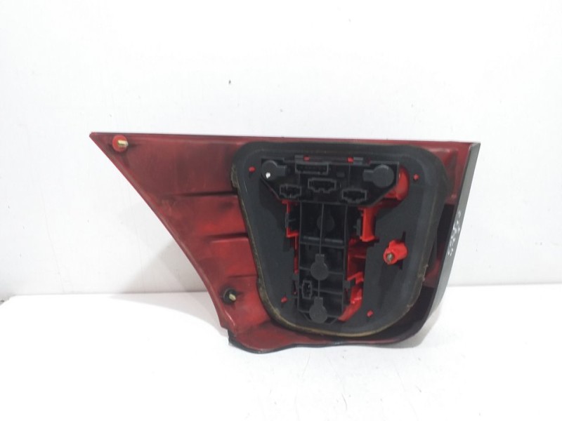 Recambio de piloto trasero izquierdo para volkswagen golf iv berlina (1j1) conceptline referencia OEM IAM 67736971  