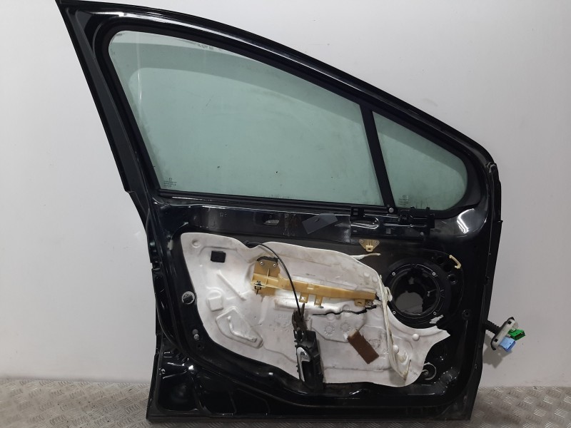 Recambio de puerta delantera izquierda para peugeot 308 sport referencia OEM IAM 9002Z1 NEGRO 