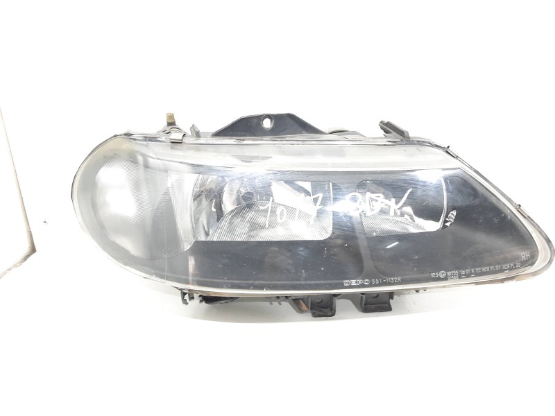 Recambio de faro derecho para renault laguna (b56) 1.9 dci rxe referencia OEM IAM 7701047881  