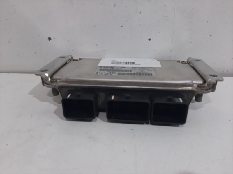 Recambio de centralita motor uce para peugeot 307 break / sw (s1) break xt referencia OEM IAM 0261206943  