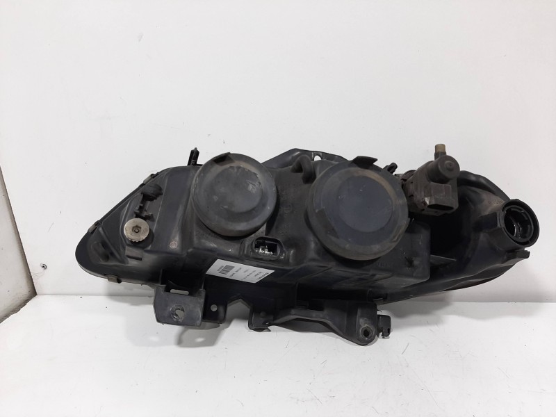Recambio de faro derecho para renault laguna (b56) 1.9 dci rxe referencia OEM IAM 7701047881  