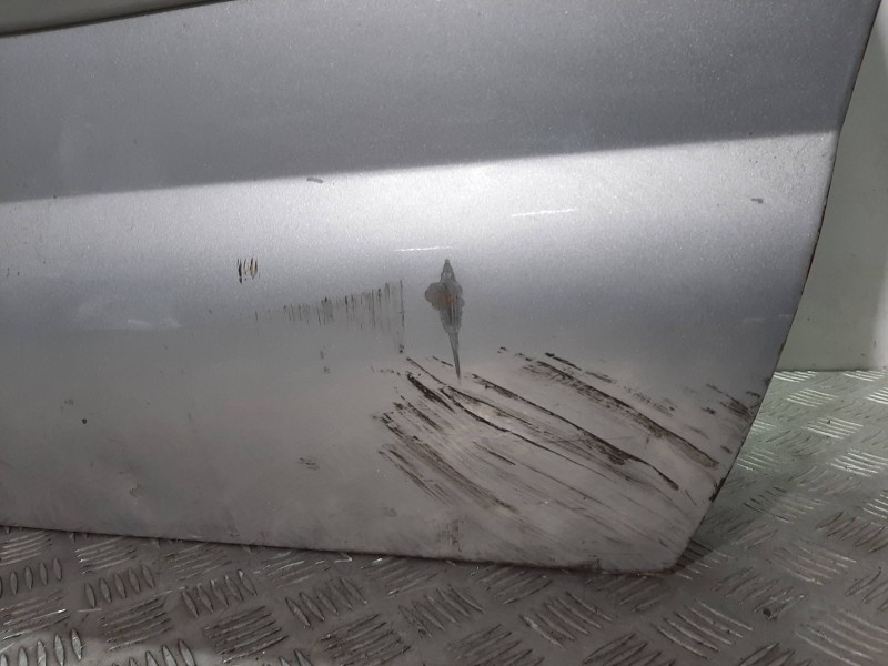 Recambio de puerta delantera izquierda para chrysler sebring berlina (jr41) 2.7 lx referencia OEM IAM  PLATA 