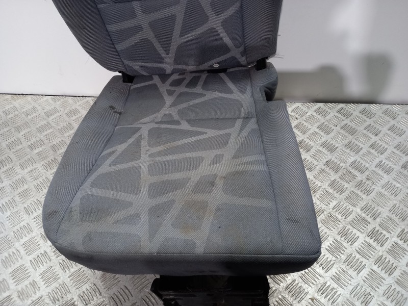 Recambio de asiento trasero medio para ford tourneo connect (tc7) kombi b. larga (2006) referencia OEM IAM   