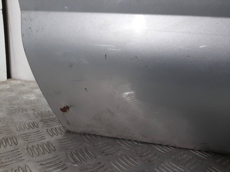 Recambio de puerta delantera izquierda para chrysler sebring berlina (jr41) 2.7 lx referencia OEM IAM  PLATA 