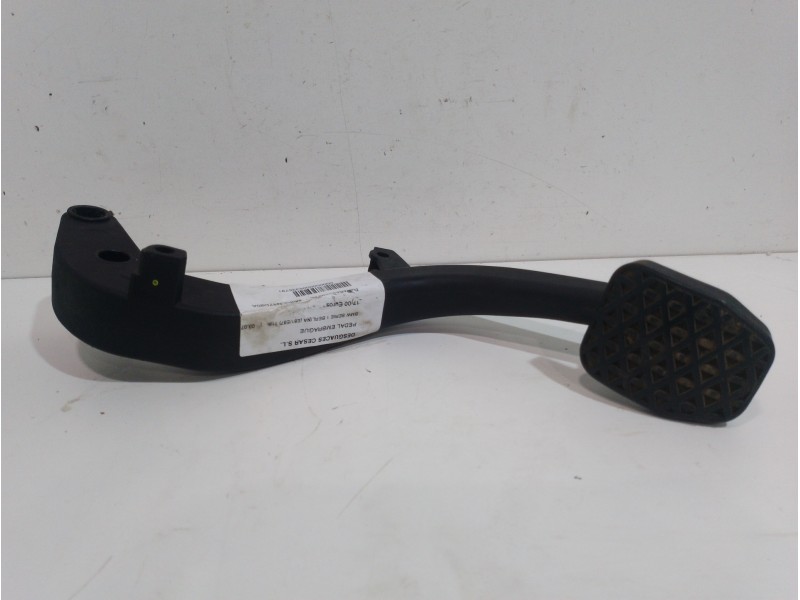 Recambio de pedal embrague para bmw serie 1 berlina (e81/e87) 118i referencia OEM IAM 4B0905851C  