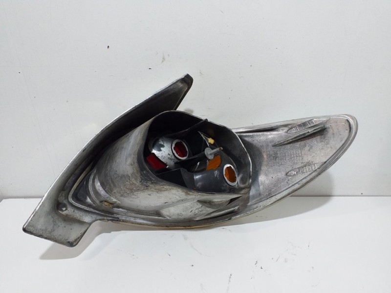 Recambio de piloto trasero izquierdo para peugeot 206 berlina xr referencia OEM IAM   