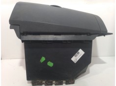 Recambio de guantera para renault clio iii confort dynamique referencia OEM IAM  8200407712 8200407713 2