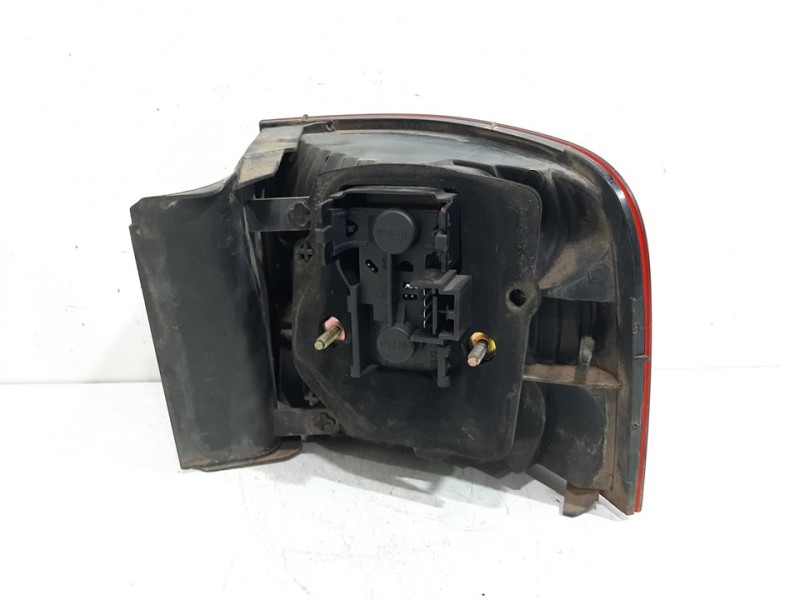 Recambio de piloto trasero izquierdo para fiat stilo (192) 1.6 16v actual (i) referencia OEM IAM   