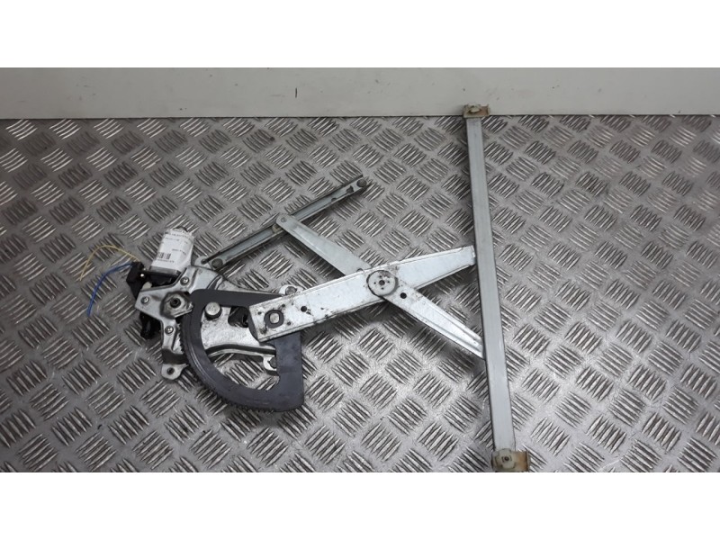 Recambio de elevalunas delantero izquierdo para chevrolet kalos 1.4 se referencia OEM IAM 96541737  