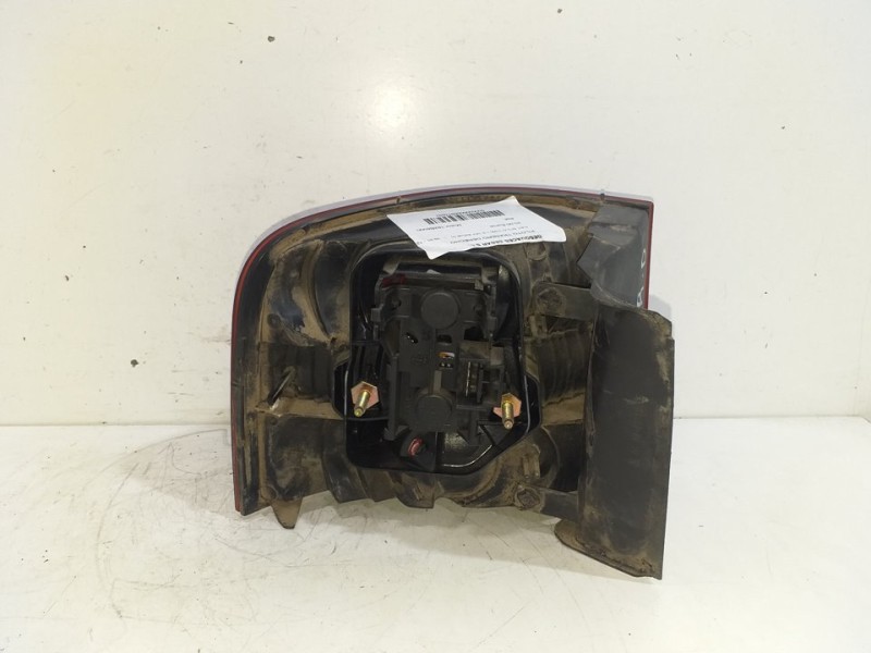 Recambio de piloto trasero derecho para fiat stilo (192) 1.6 16v actual (i) referencia OEM IAM    Recambio de piloto trasero derecho para fiat stilo (192) 1.6 16v actual (i) referencia OEM IAM