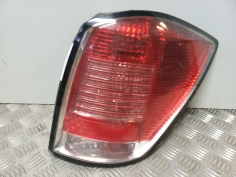 Recambio de piloto trasero derecho para opel astra h ber. cosmo referencia OEM IAM   