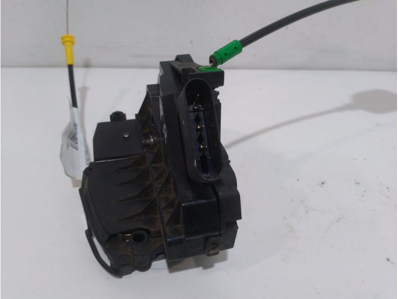 Recambio de cerradura puerta trasera derecha para ford fiesta (cb1) ambiente referencia OEM IAM 8A6AA26412AF 4 PINES 