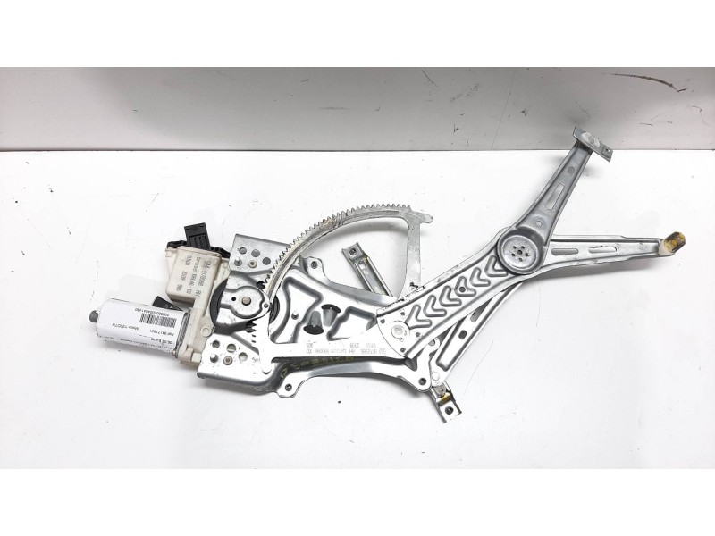 Recambio de elevalunas delantero derecho para opel vectra c berlina essentia referencia OEM IAM 93171821  