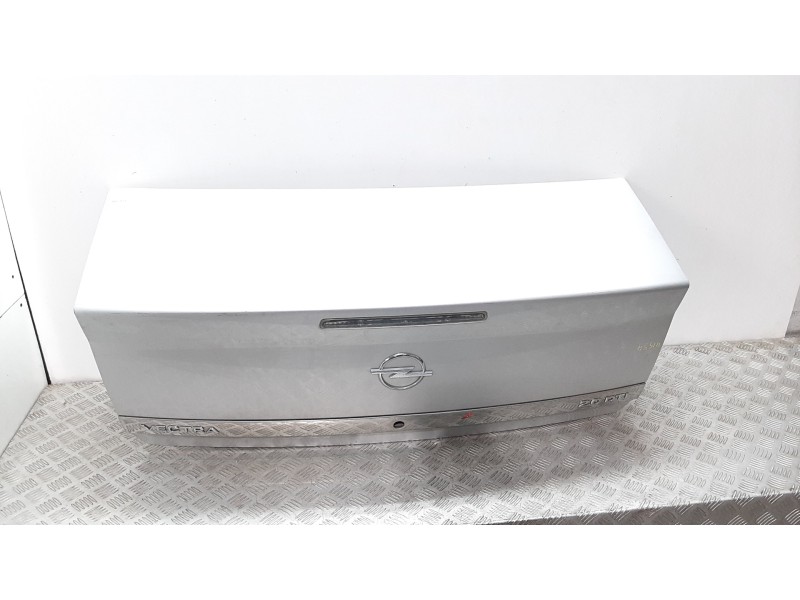 Recambio de porton trasero para opel vectra c berlina essentia referencia OEM IAM 93183936 PLATA 