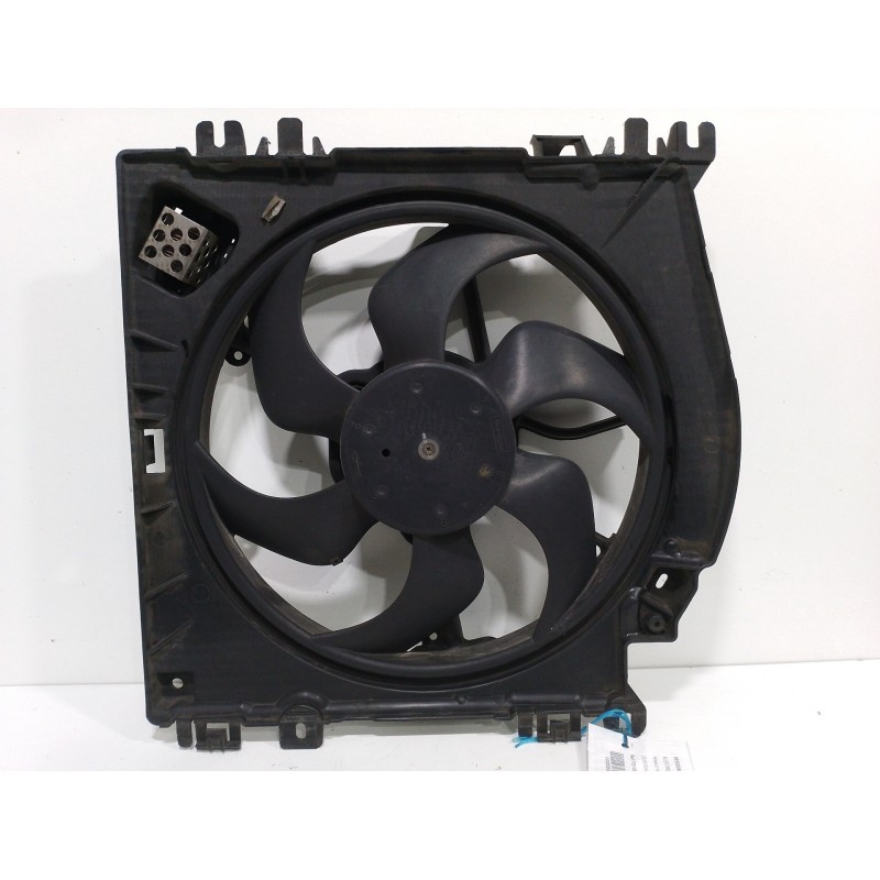 Recambio de electroventilador para renault modus confort expression referencia OEM IAM 7701068309  