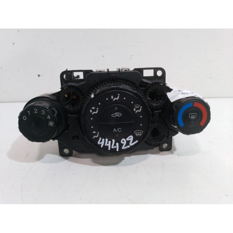 Recambio de mando calefaccion / aire acondicionado para ford fiesta (cb1) ambiente referencia OEM IAM 8A6119980AE  