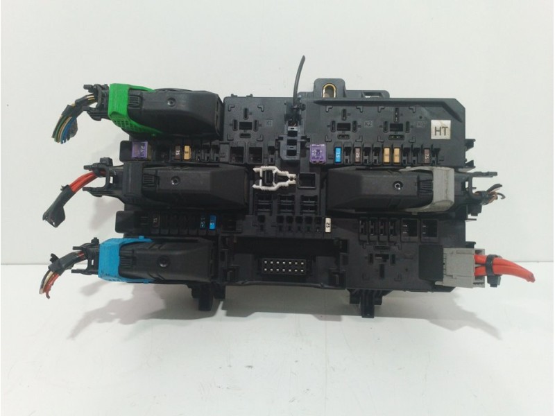 Recambio de caja reles / fusibles para opel astra gtc energy referencia OEM IAM  13222173 5DK008669