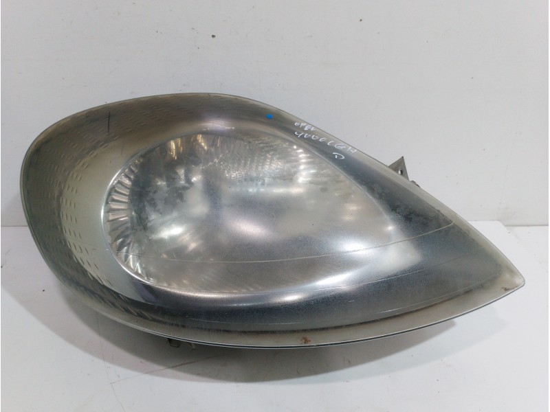 Recambio de faro derecho para opel vivaro combi 2.7t corto referencia OEM IAM 91165720   Recambio de faro derecho para opel vivaro combi 2.7t corto referencia OEM IAM 91165720