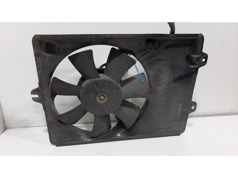 Recambio de electroventilador para mitsubishi space star (dg0) 1600 referencia OEM IAM   