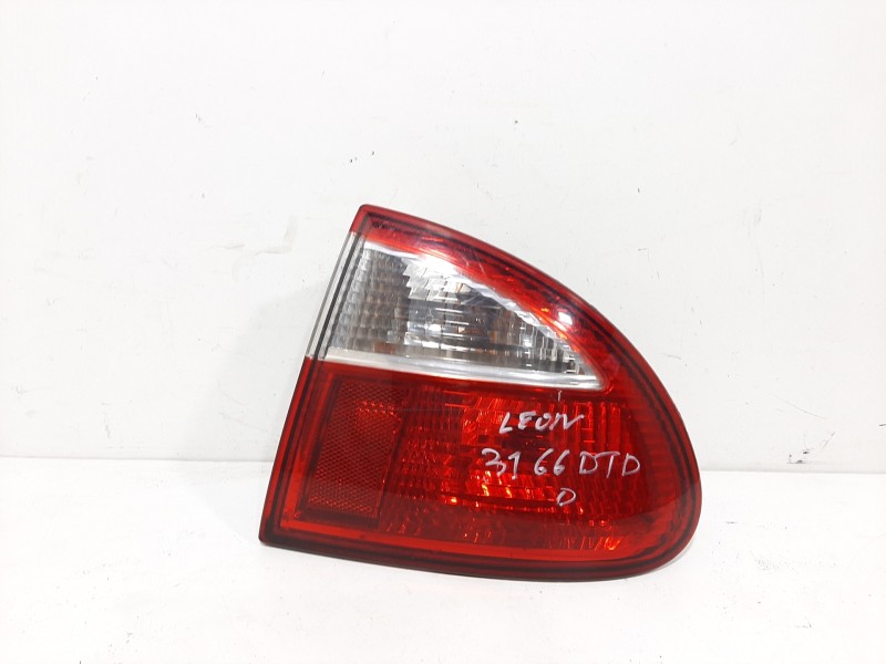 Recambio de piloto trasero derecho para seat leon (1m1) signo referencia OEM IAM   