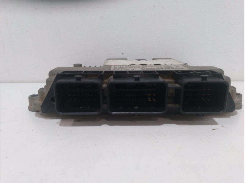 Recambio de centralita motor uce para peugeot 307 (s1) xs referencia OEM IAM 0281011627 BOSCH 