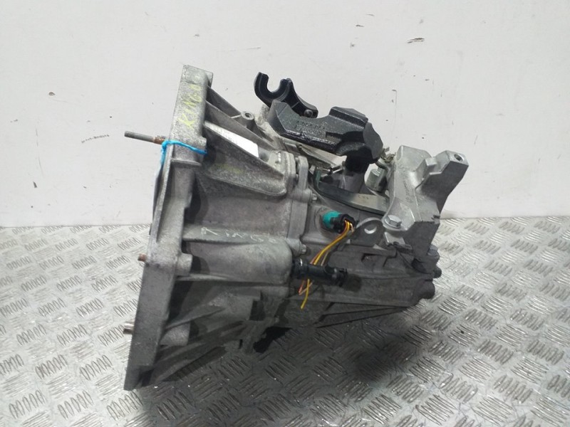 Recambio de caja cambios para renault megane iii sport tourer dynamique referencia OEM IAM TL4A040  