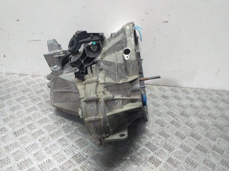 Recambio de caja cambios para renault megane iii sport tourer dynamique referencia OEM IAM TL4A040  