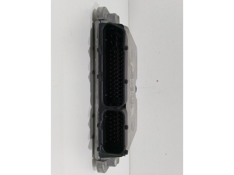 Recambio de centralita motor uce para volkswagen passat berlina (3b2) comfortline referencia OEM IAM 038906018P 0281001720 