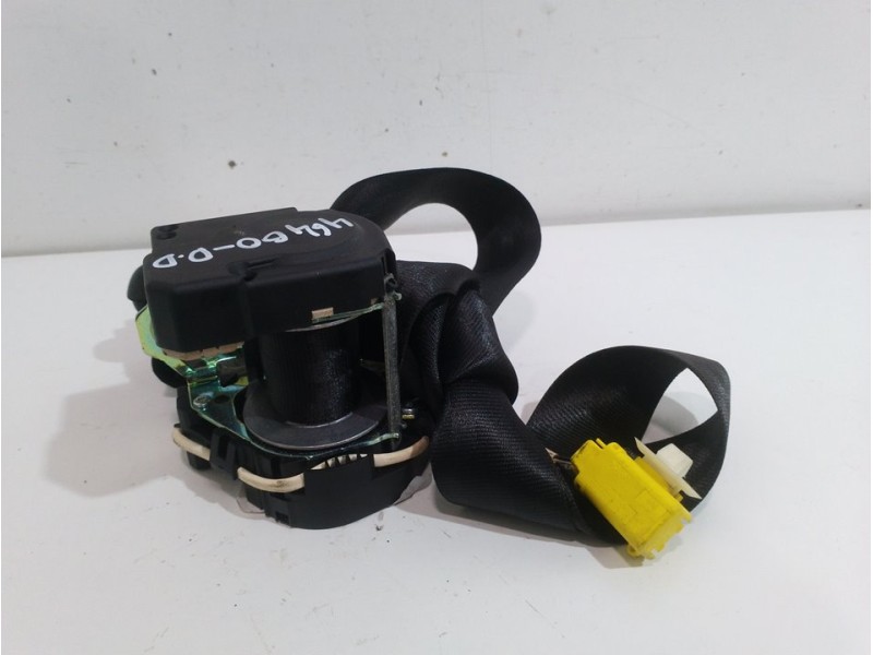 Recambio de cinturon seguridad delantero derecho para volkswagen touran (1t2) highline referencia OEM IAM 33014051  