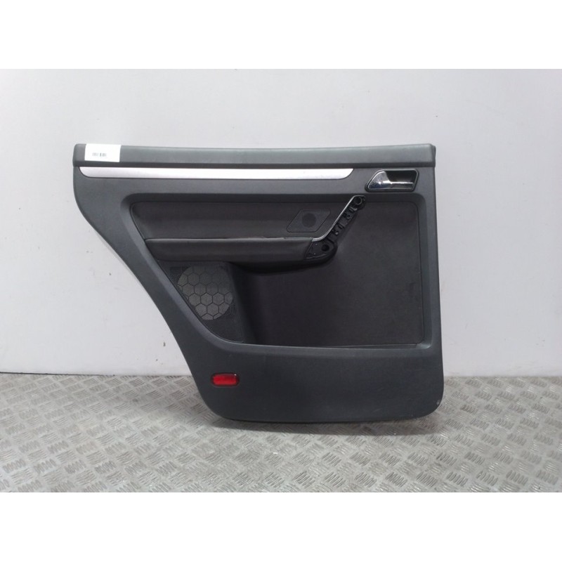 Recambio de guarnecido puerta trasera derecha para volkswagen touran (1t2) highline referencia OEM IAM 1T0867212DK  