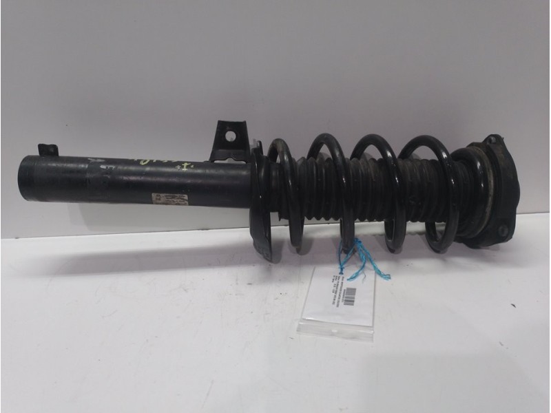 Recambio de amortiguador delantero izquierdo para volkswagen passat berlina (3c2) advance referencia OEM IAM  82490400825 