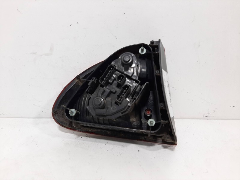 Recambio de piloto trasero derecho para seat leon (1m1) signo referencia OEM IAM 1M6945112  