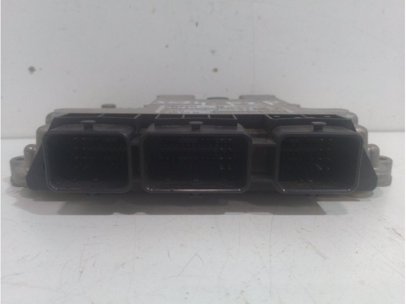 Recambio de centralita motor uce para peugeot 407 sport referencia OEM IAM 0281013332 BOSCH 9664257580