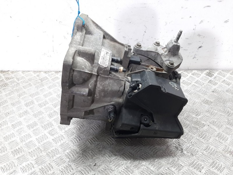Recambio de caja cambios para ford fiesta (cbk) ambiente referencia OEM IAM 2N1R7002CA 2N1R 