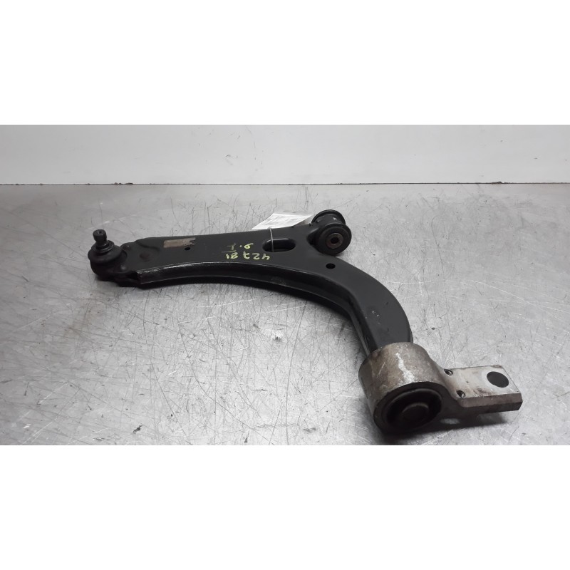 Recambio de brazo suspension inferior delantero izquierdo para ford fiesta (cbk) ambiente referencia OEM IAM 1436170  