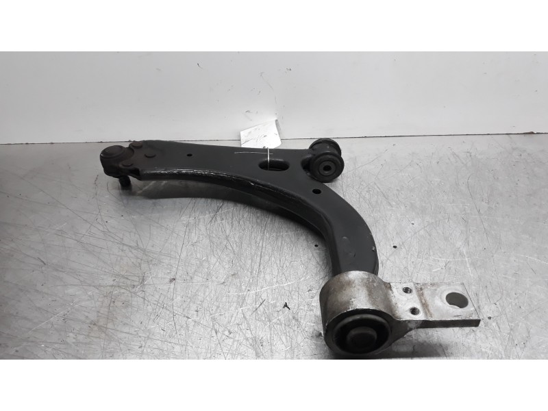 Recambio de brazo suspension inferior delantero derecho para ford fiesta (cbk) ambiente referencia OEM IAM 1436169  