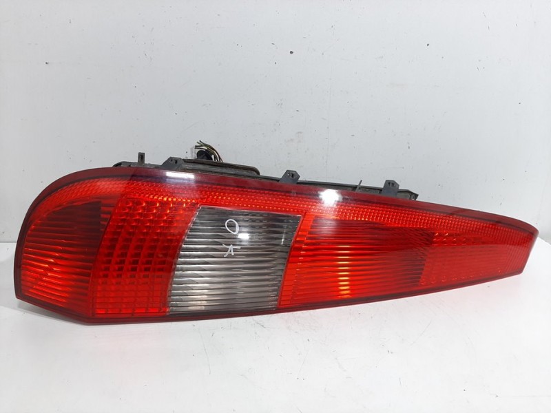 Recambio de piloto trasero izquierdo para ford fiesta (cbk) ambiente referencia OEM IAM   