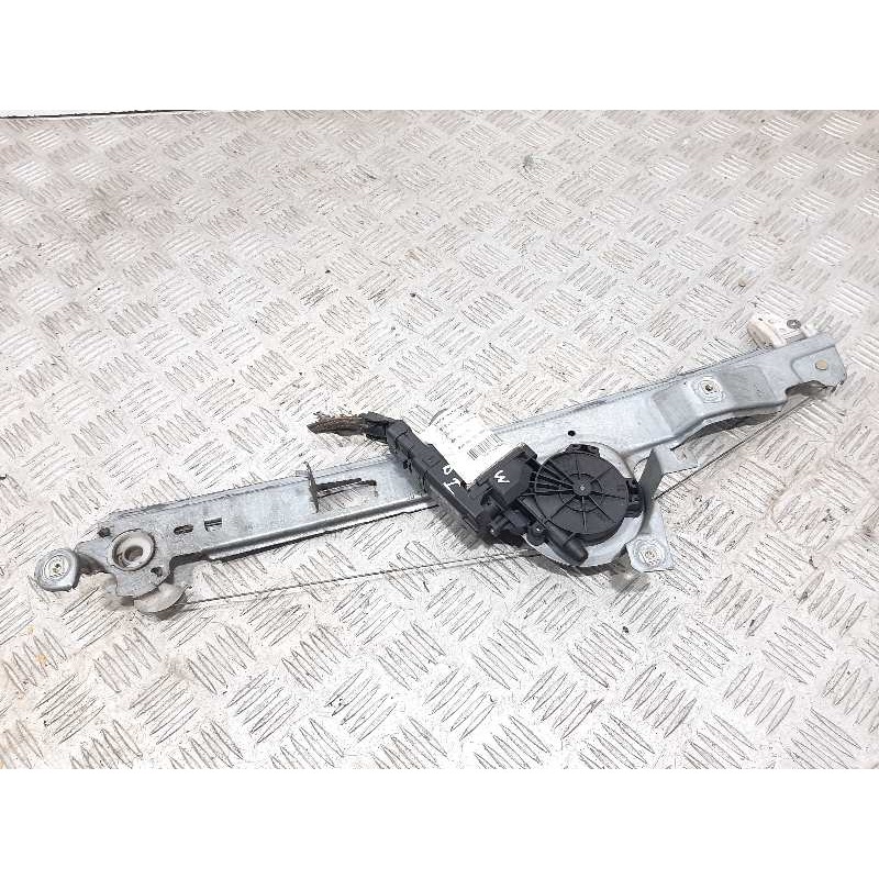 Recambio de elevalunas delantero izquierdo para renault megane ii berlina 5p confort dynamique referencia OEM IAM 8201010926  