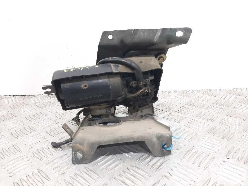 Recambio de motor limpia delantero para nissan serena (c23m) 2.3 invitation d referencia OEM IAM 9390332230  