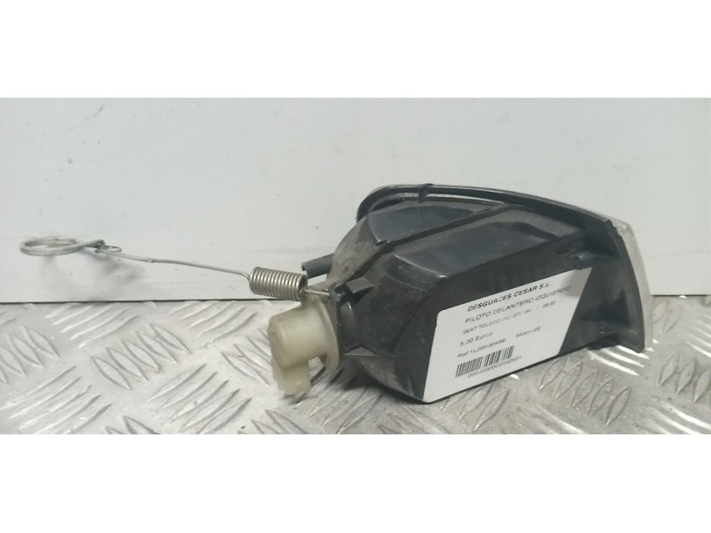 Recambio de piloto delantero izquierdo para seat toledo (1l) gti 16v referencia OEM IAM 1L0953049B  